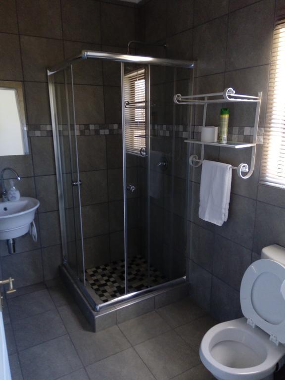 Xain Quaz Camp Hotel Gobabis Buitenkant foto